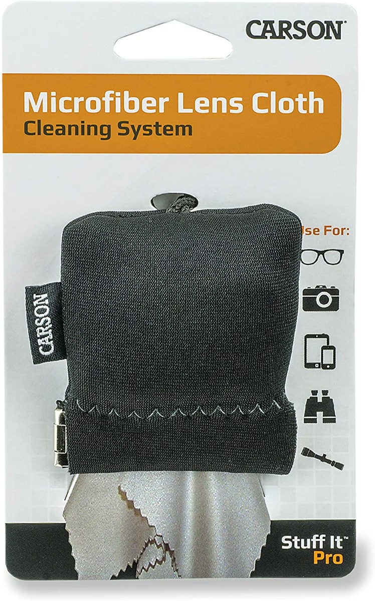 Carson Stuﬀ-It Pro MicroFiber Lens Cleaner - Black